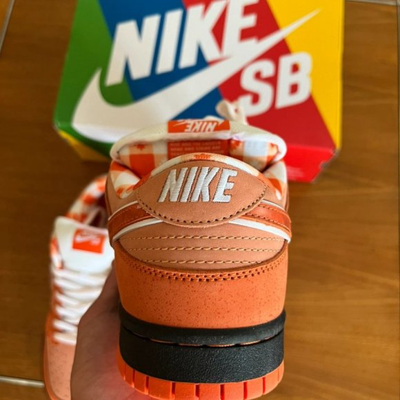 Nike SB Dunk Low Orange Lobster